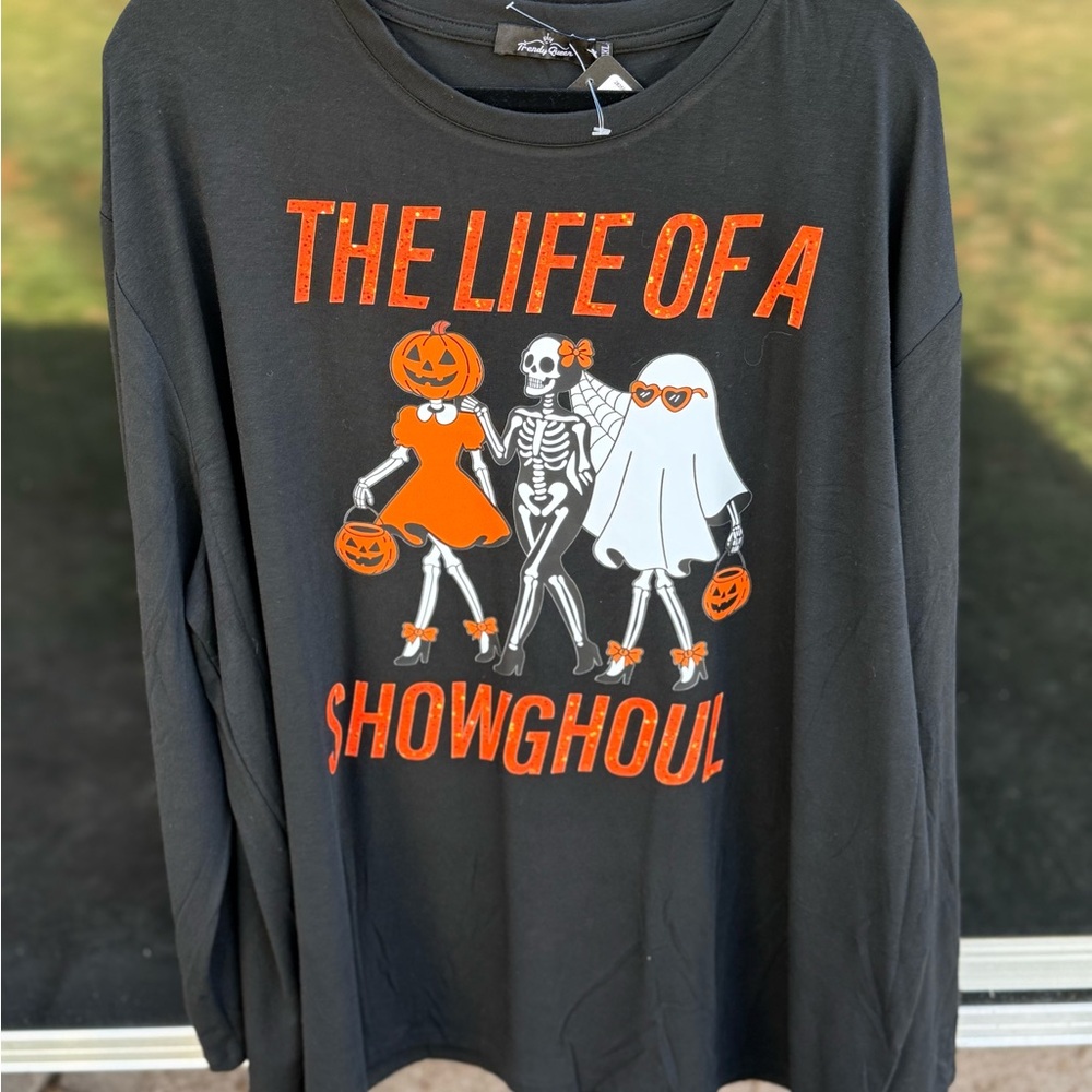 Life of a Showghoul Halloween themed long sleeve tee.